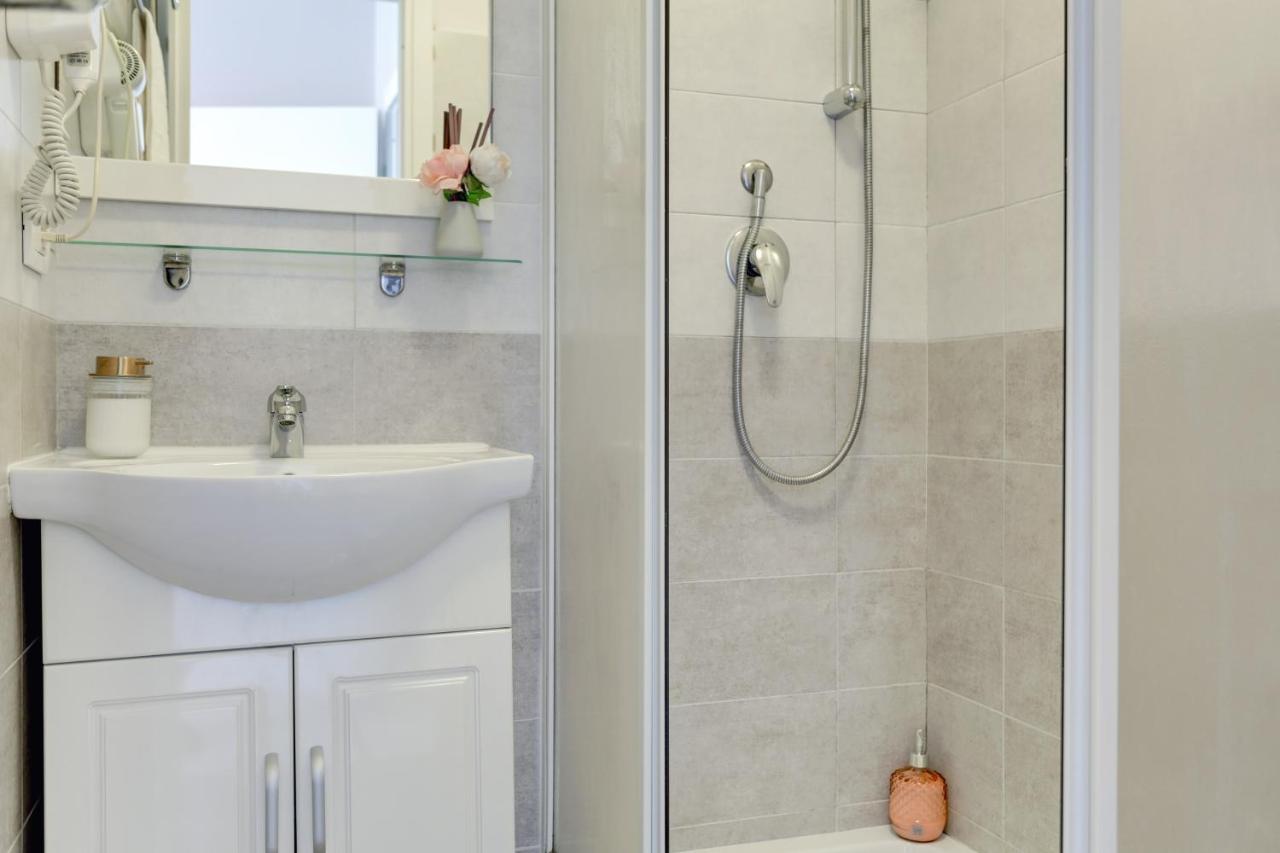 Holiday Sunny Roma B&B Zewnętrze zdjęcie