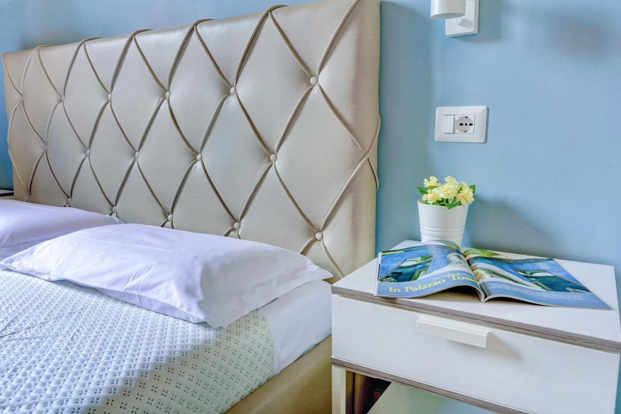 Holiday Sunny Roma B&B Zewnętrze zdjęcie