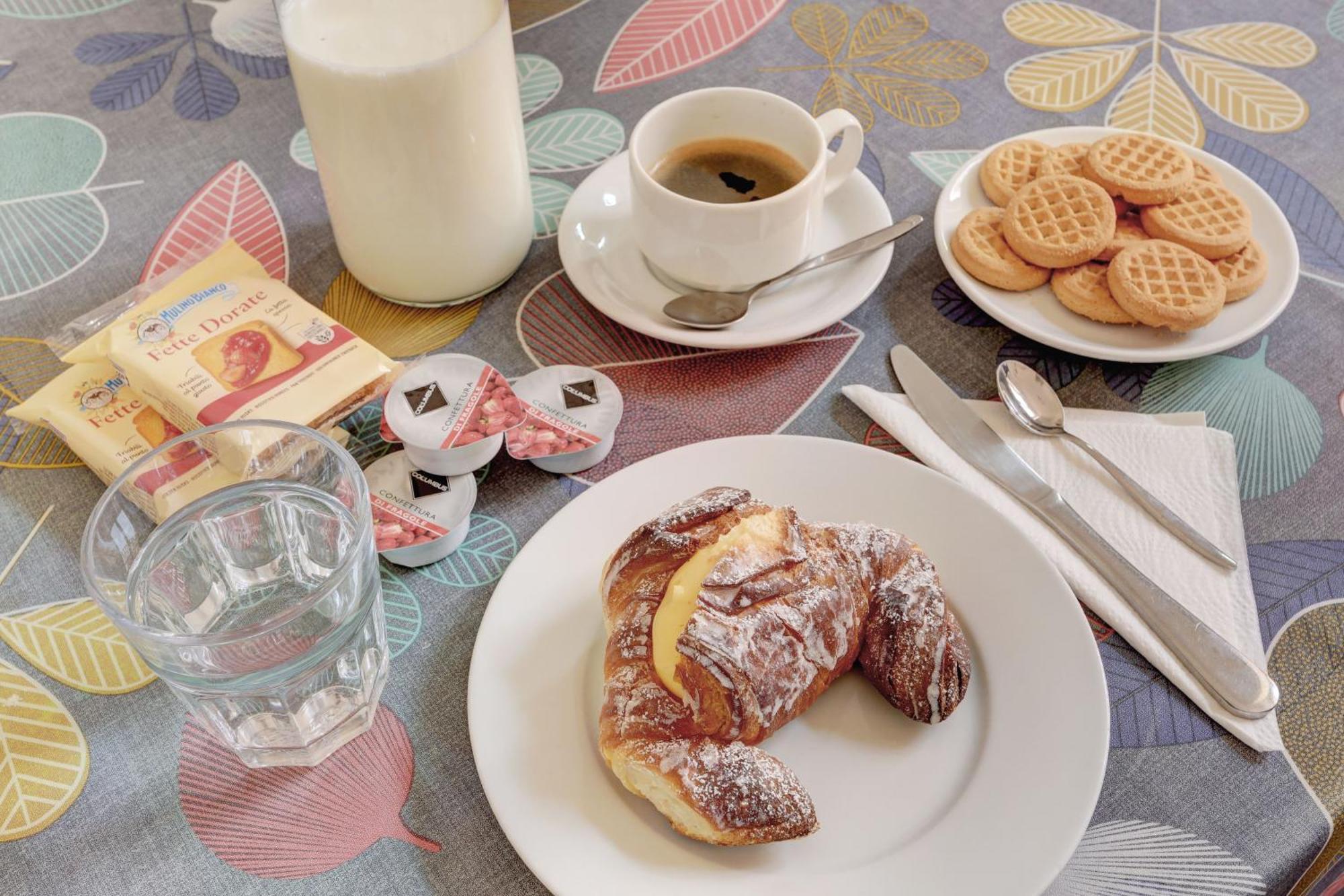 Holiday Sunny Roma B&B Zewnętrze zdjęcie